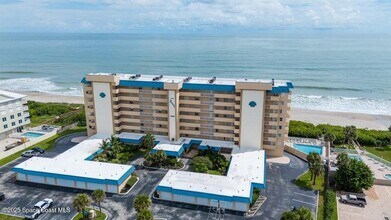 1095 N Hwy A1A in Indialantic, FL - Building Photo - Building Photo