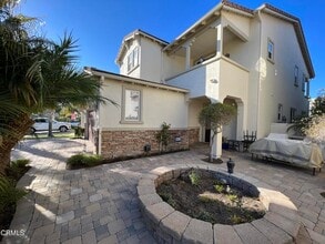 4353 Waterside Ln in Oxnard, CA - Building Photo - Building Photo