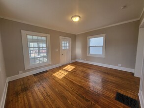 1329 Fremont St in Des Moines, IA - Building Photo - Building Photo