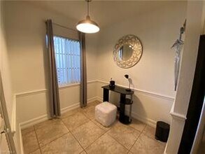 2810 Citrus Lake Dr-Unit -U-101 in Naples, FL - Foto de edificio - Building Photo