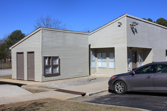 Town Creek Apartments in Town Creek, AL - Building Photo - Building Photo