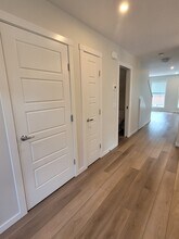 429 Cranbrook Sq SE in Calgary, AB - Building Photo - Building Photo