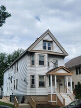 1945 N 5th St, Unit 4 in Milwaukee, WI - Building Photo - Building Photo