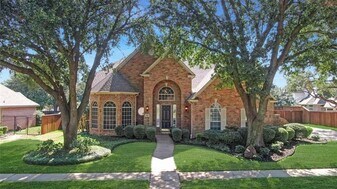 1308 Lakeway Dr in Southlake, TX - Building Photo