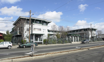 950 40th St in Emeryville, CA - Building Photo - Building Photo