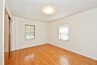 330 Duane St in Glen Ellyn, IL - Building Photo - Building Photo