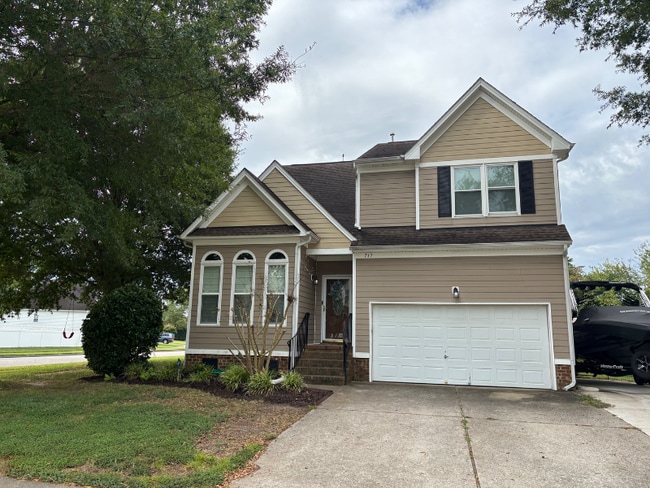 property at 717 Tallahassee Dr