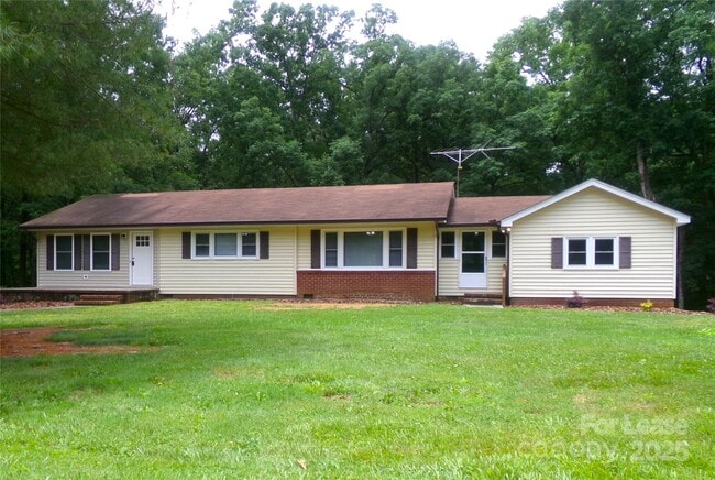 property at 1441 Gold Hill Rd E