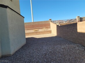 6647 Brooklyn Heights St in Las Vegas, NV - Building Photo - Building Photo