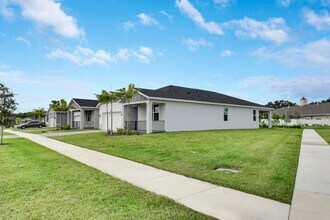 8901 Dahlia Cir in Port St. Lucie, FL - Building Photo - Building Photo