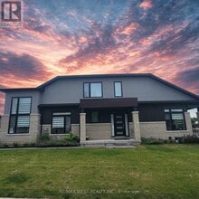 55 Welch Ln in Hamilton, ON - Building Photo - Building Photo