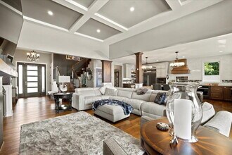 8184 Woodland Shore Dr in Brighton, MI - Building Photo - Building Photo