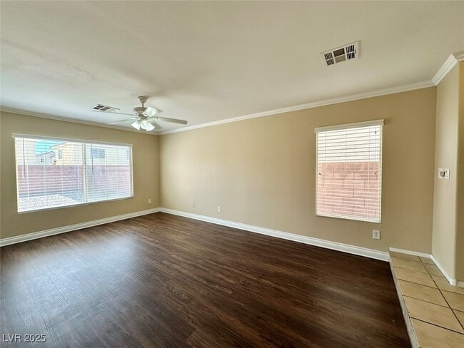 7576 Jacaranda Leaf St in Las Vegas, NV - Building Photo - Building Photo