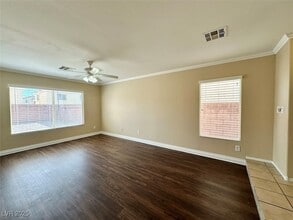 7576 Jacaranda Leaf St in Las Vegas, NV - Building Photo - Building Photo