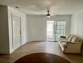 7111 Porcher Dr, Unit 1 in Myrtle Beach, SC - Building Photo - Building Photo