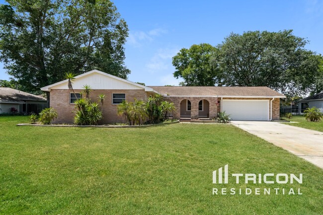 property at 63 Club House Blvd