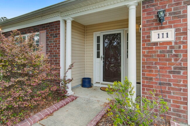 111 Meadowvale Ln in Moncks Corner, SC - Building Photo - Building Photo