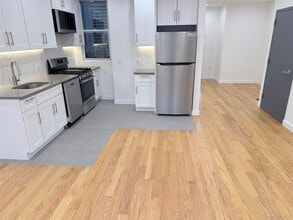 40-18 50th Ave in Queens, NY - Building Photo - Building Photo