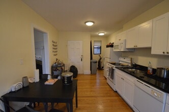 Hemenway Apartments in Boston, MA - Building Photo - Building Photo