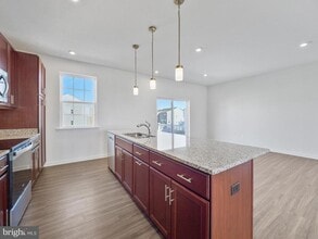 67 Stafford Pl in Falling Waters, WV - Building Photo - Building Photo