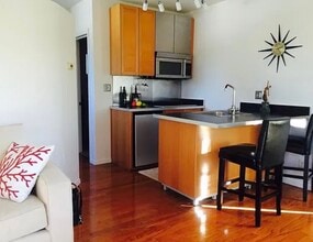 445 Scenic Dr, Unit 445 Scenic Dr in Santa Barbara, CA - Building Photo - Building Photo