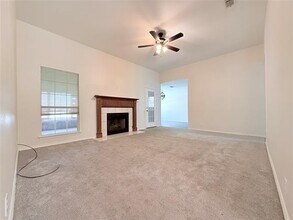 313 Pear Tree Pl in Denton, TX - Building Photo - Building Photo