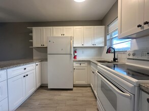 1113 Lake Ter, Unit 107 in Boynton Beach, FL - Building Photo - Building Photo