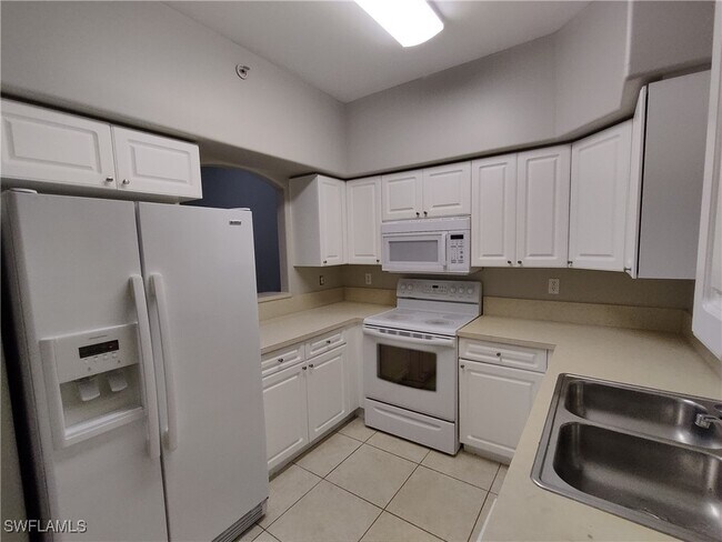 property at 4154 Castilla Circle