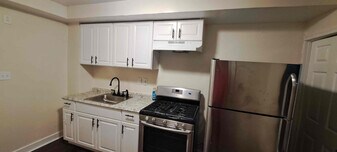 436 N Patterson Park Ave in Baltimore, MD - Building Photo