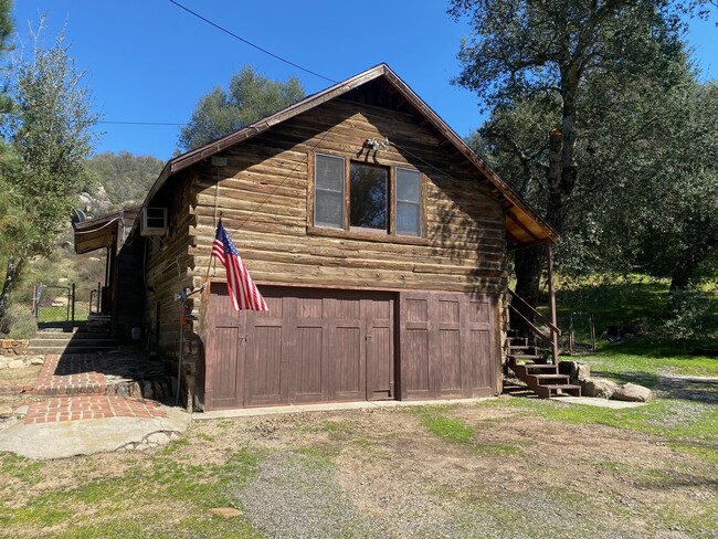 10449 Tanglewood Ln in Descanso, CA - Building Photo - Building Photo