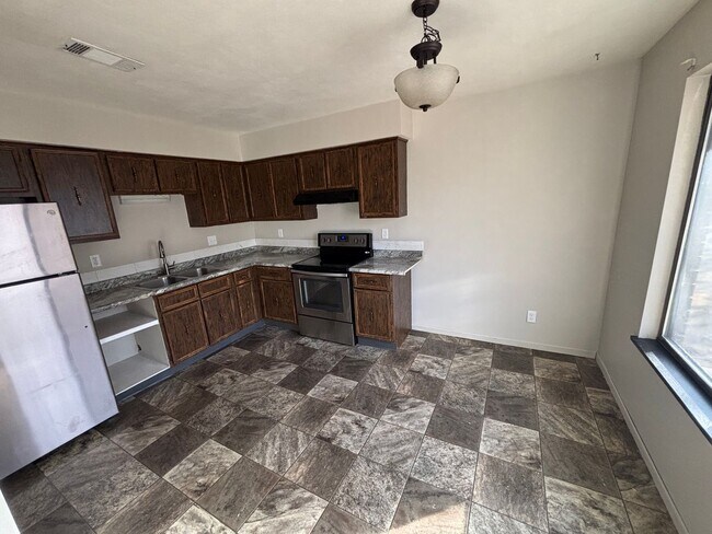 8510 14th St W in Rock Island, IL - Building Photo - Building Photo