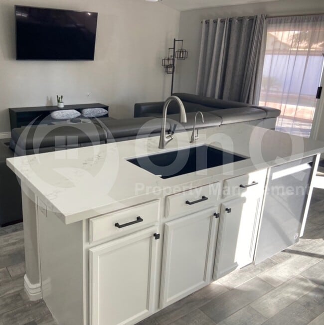 151 W Shamrock St in Gilbert, AZ - Building Photo - Building Photo