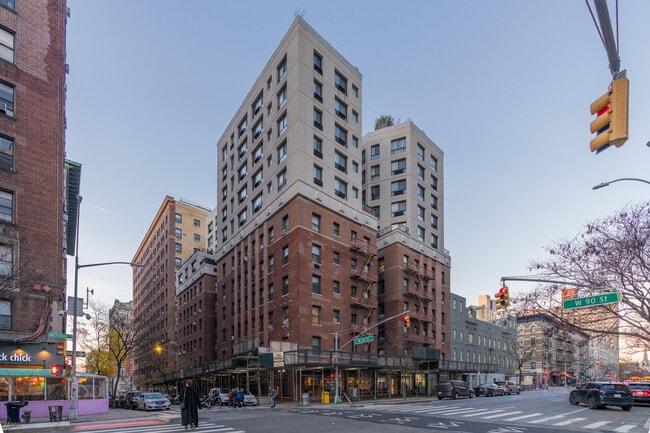 Manhattan Tower Condos