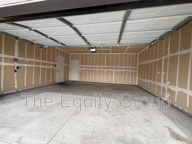 3215 N Kent St in Visalia, CA - Building Photo - Building Photo