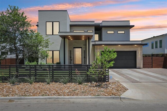 property at 2010 Meadowridge Dr