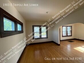 1903 E Tripoli Ave in Milwaukee, WI - Building Photo - Building Photo