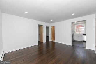 13 S Black Horse Pike in Haddon Heights, NJ - Building Photo - Building Photo
