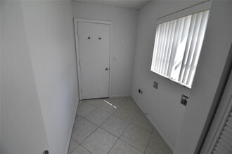 11540 NW 40th Ct in Coral Springs, FL - Building Photo - Building Photo