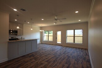 828 Lindsey Ln in Whitehouse, TX - Building Photo - Building Photo