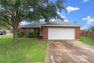 101 Ina Ct in Kyle, TX - Building Photo