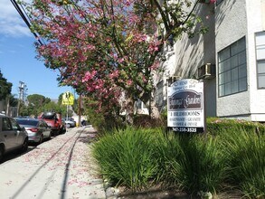 10270 Tujunga LLC (10248) in Tujunga, CA - Building Photo - Interior Photo