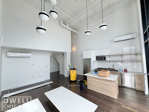 5039 N Broadway St, Unit 1 in Chicago, IL - Building Photo - Building Photo