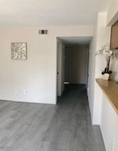 5484 Dobbs St, Unit 130 in Los Angeles, CA - Building Photo - Building Photo