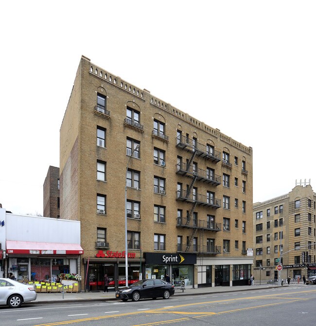 1200 Saint Nicholas Ave in New York, NY - Building Photo - Building Photo