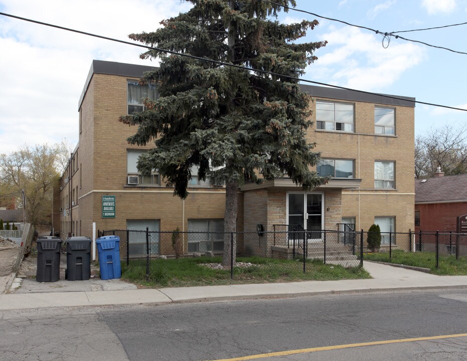 31 Rockcliffe Blvd in Toronto, ON - Building Photo