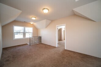 6503 SE Carlton St-Unit -KJKLLC-6505 in Portland, OR - Foto de edificio - Building Photo