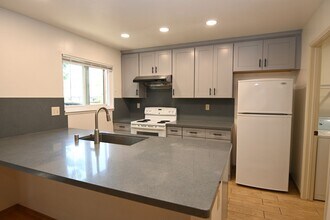 1355 Sage Hen Way in Sunnyvale, CA - Building Photo - Building Photo