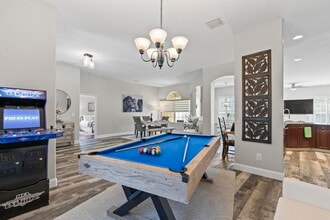 7 Woodfield Dr in Palm Coast, FL - Foto de edificio - Building Photo