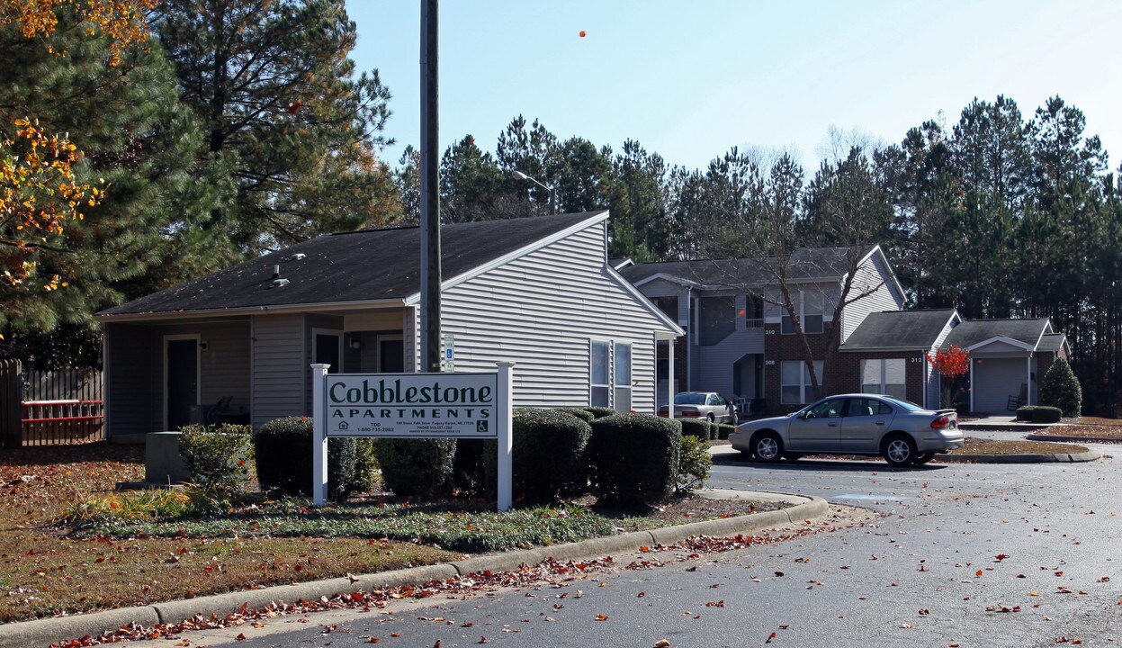 Cobblestone Apartments in Fuquay Varina, NC - Building Photo