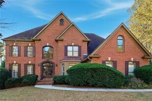 5020 Greatwood Ln in Alpharetta, GA - Building Photo